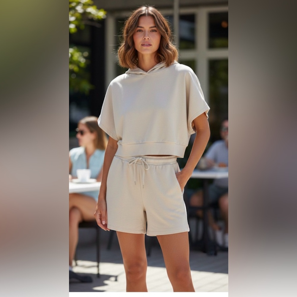 short Sleeve Cropped hoodie shorts outfit s #boho #bohemian whippie #bohofashion